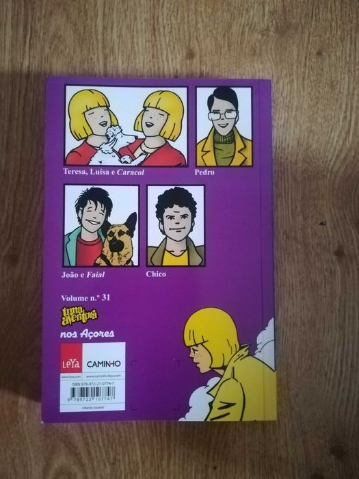 Livro Juvenil "Uma Aventura no Verão" Nº 30 - Novo