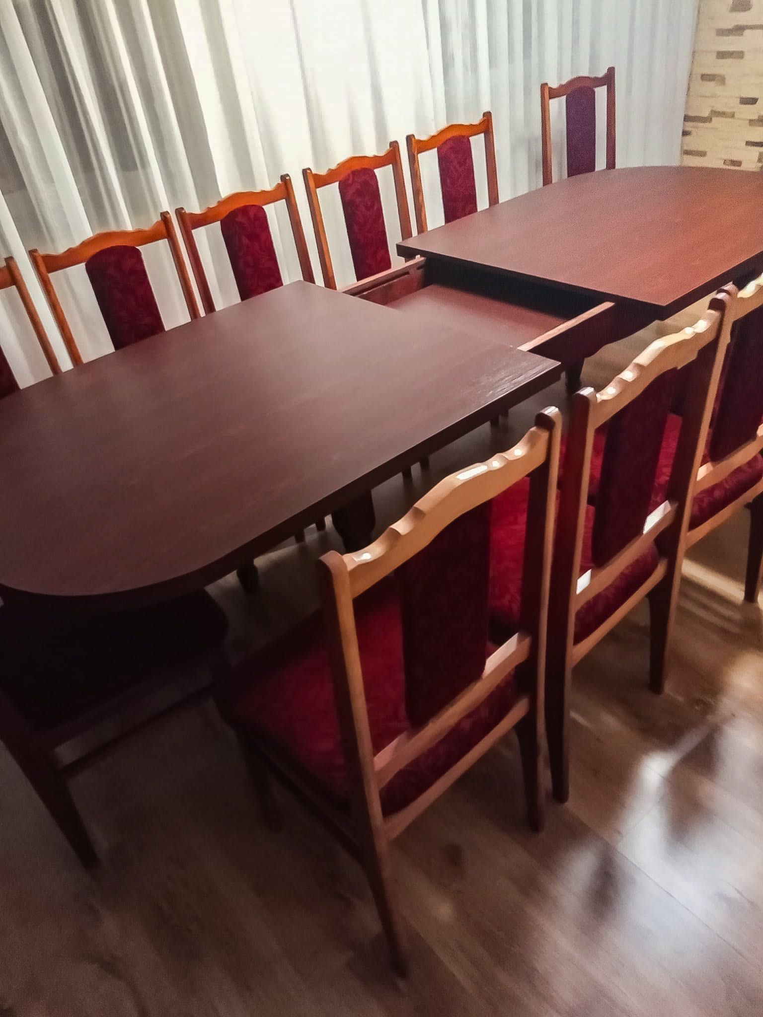 Stół do jadalni, salonu i 12 krzeseł