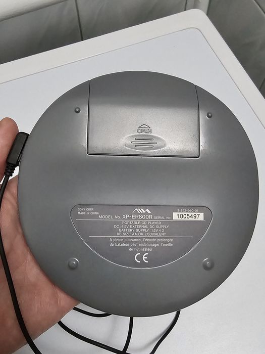 Вінтаж CD Плеєр Aiwa XP-ER800R E.A.S.S.GP з Пультом Не Робочий