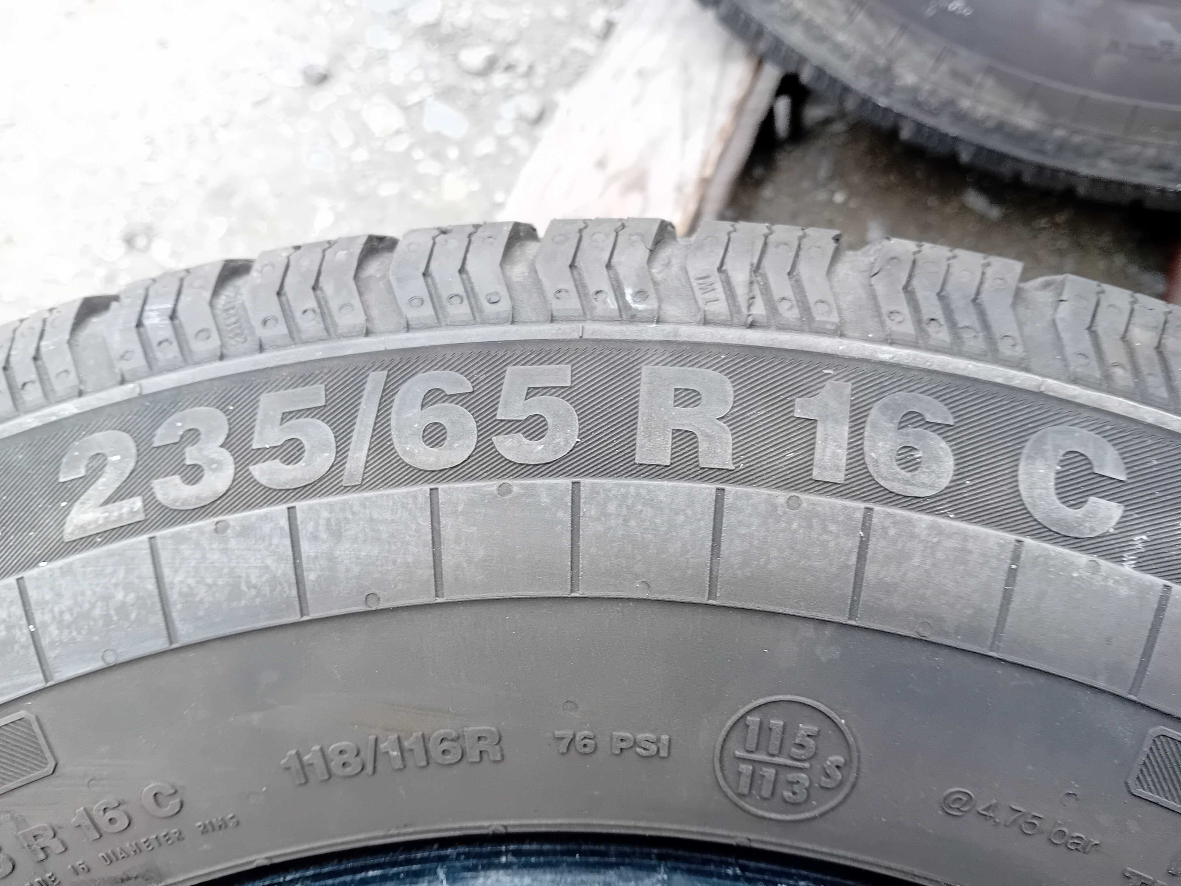 Opony wielosezonowe BUS 235/65/16C Continental 6mm i 4mm F-VAT