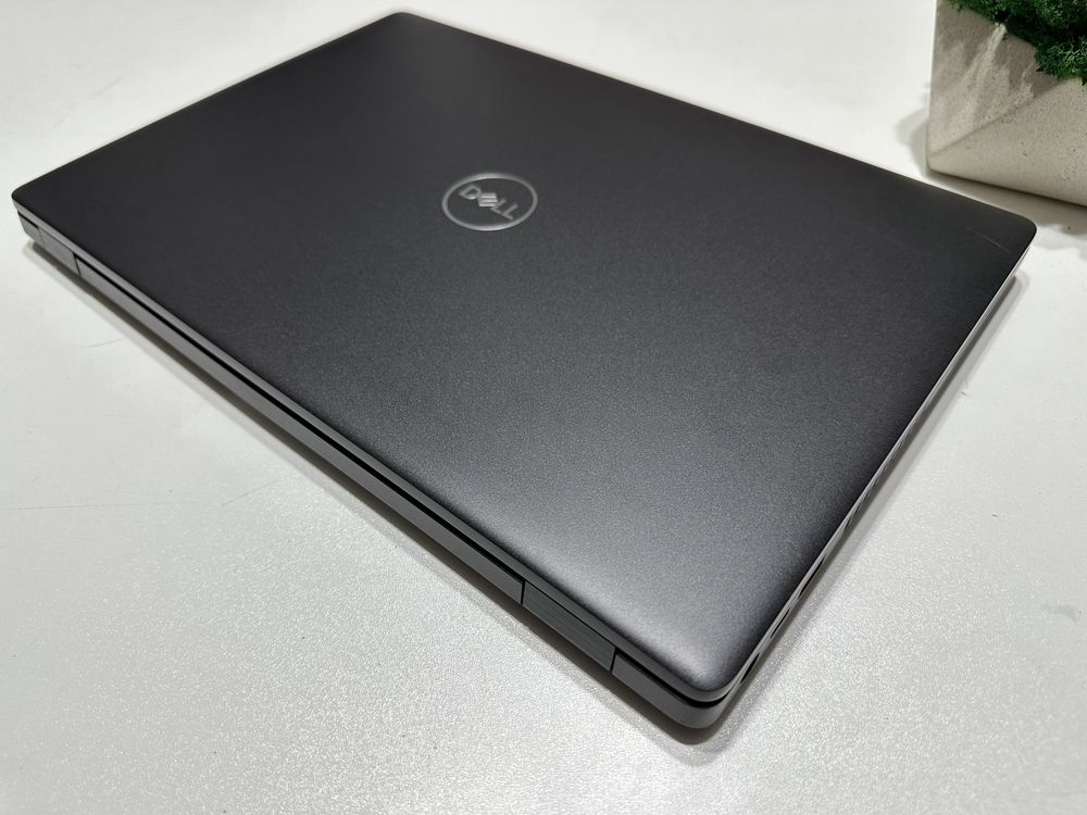 Dell Latitude 5400 14"FHD IPS| i7-8665U 8Core| 8GbDDR4 |SSD 256Gb