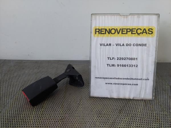 Encaixe de cinto trás esquerdo PORSCHE Cayenne (9PA)