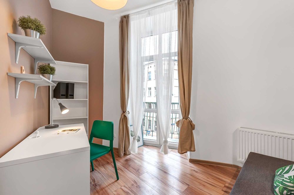 BALKON Pokój jednoosobowy DLA KOBIETY - 1 Maja 41 [p4]