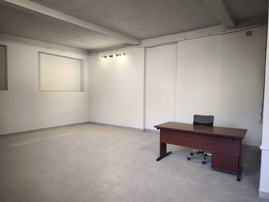 Do wynajęcia lokal magazynowo-biurowy pow. ok 44 m², Warszawa Ursynów