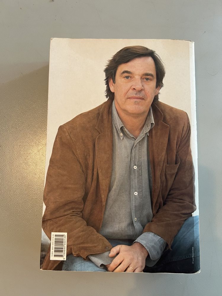 Livro Equador de Miguel Sousa Tavares
