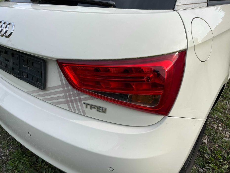 lampa tył tylna tylnia prawa audi a1 8x0 8x3 3 drzwi 2010 – 2014