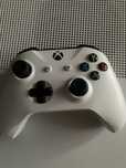Xbox One S 1tb + 2x Pady + Okablowanie