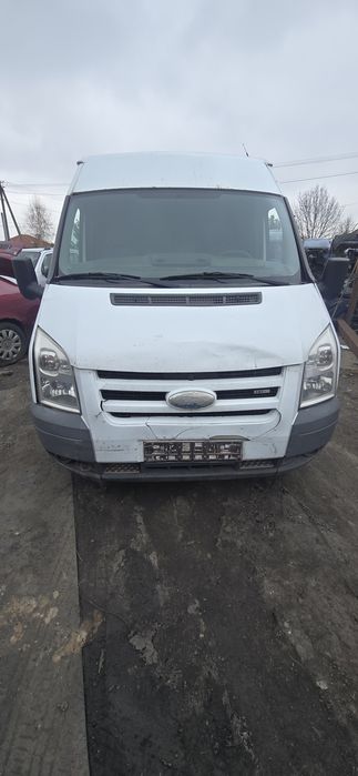Zderzak  panel silnik 2.2 TDCI 81kw Ford Transit MK 7 części
