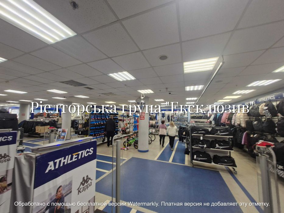 Пропонується в оренду приміщення у ТЦ на перехресті поруч з зупинкою