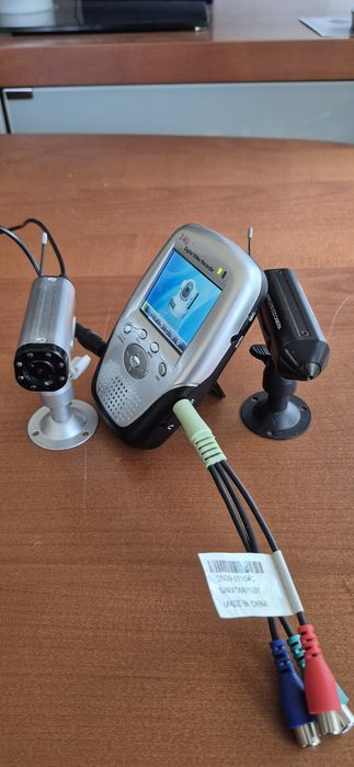 Система наблюдения. 2 камеры 2.4GHz .Digital Video Recorder KS 639 R.