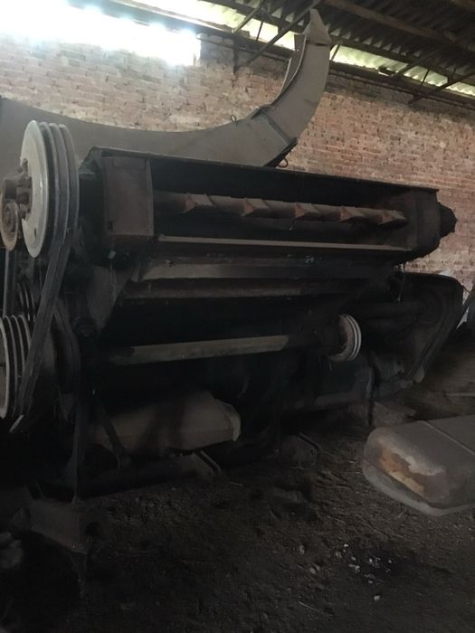 Продам кукурузну жатку