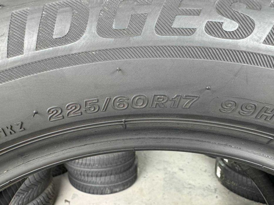 Шини зимові 225/60 R17 BRIDGESTONE BLIZZAK LM001 5mm