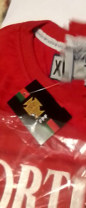 camisola nova e oficial de Portugal bordados nome e emblema.