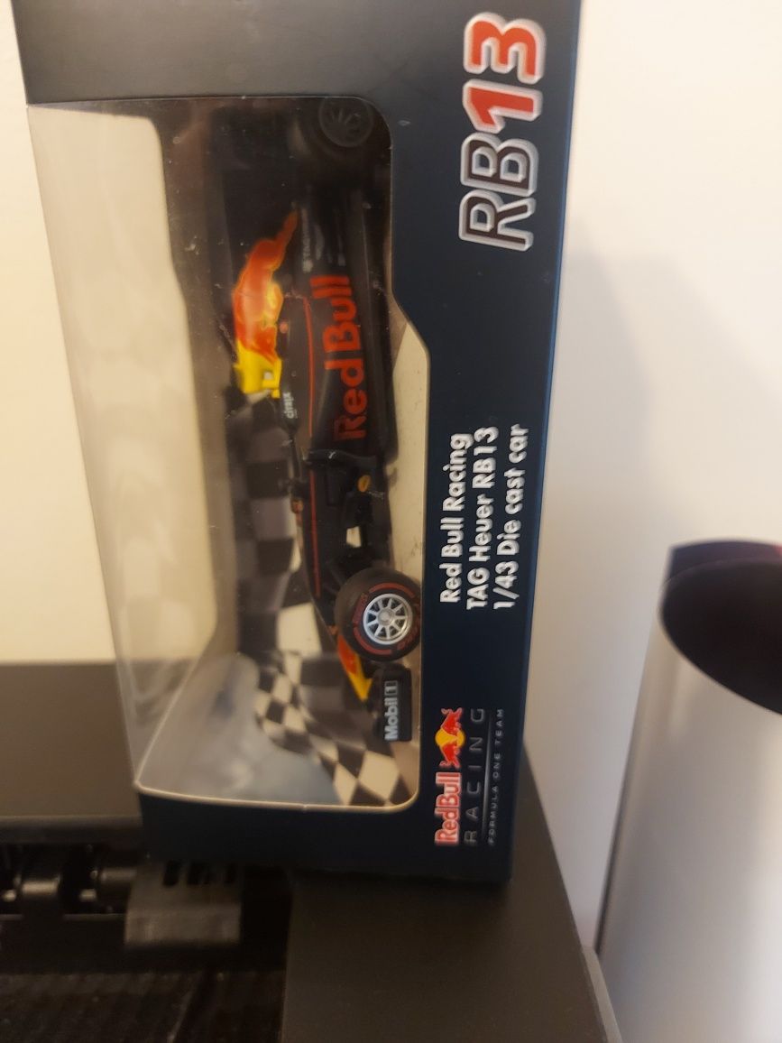 F1 1:43 RB13 Red Bull Racing