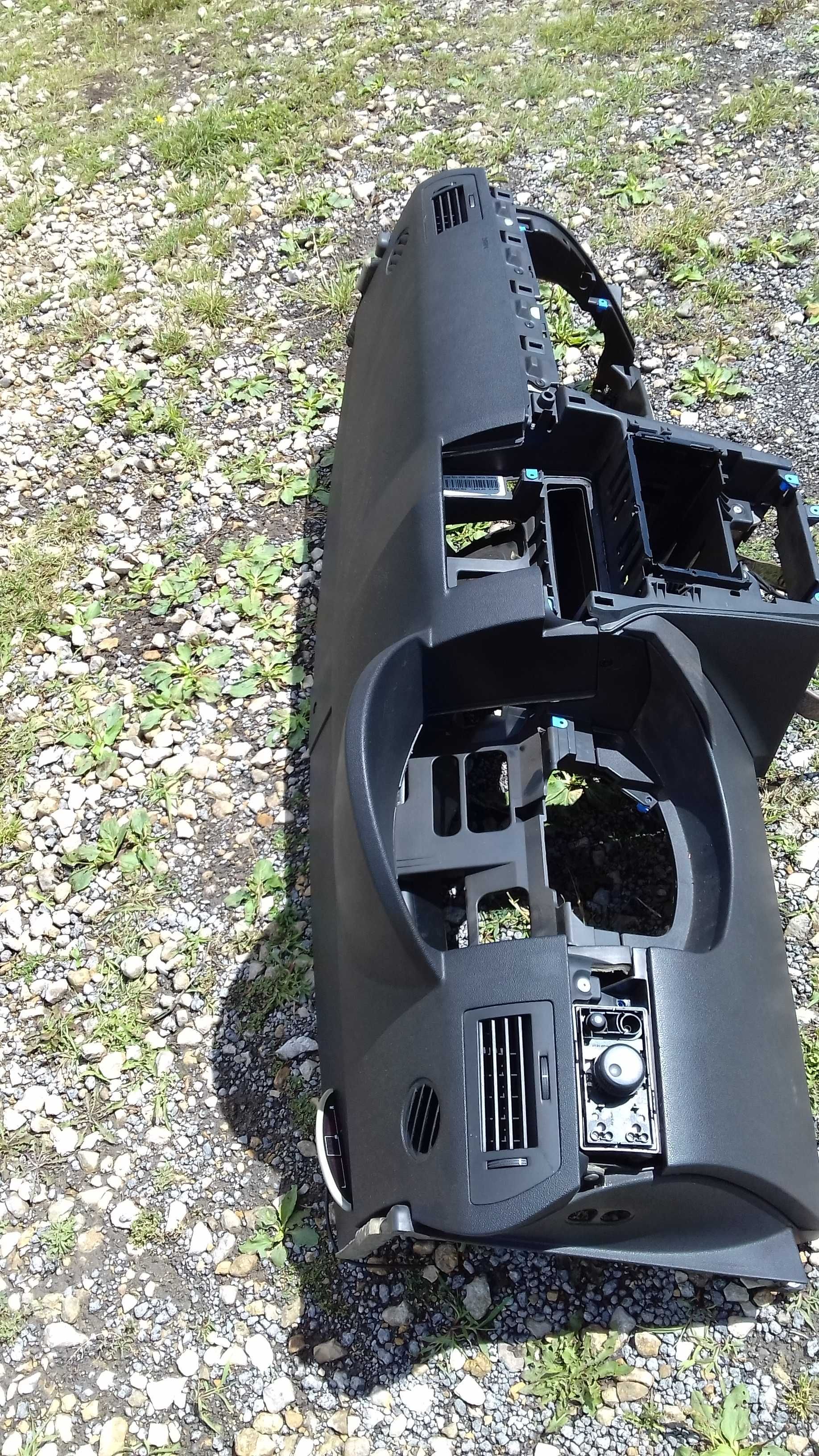 Opel Astra H 3 deska rozdzielcza airbag pasażera i kierowcy