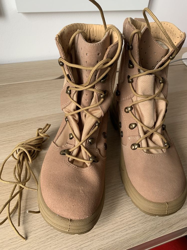Pustynne buty wojskowe