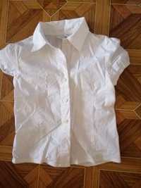 Продам блузку  для школьной формы 5-6 и 8-10 лет рост 134 и 140 см