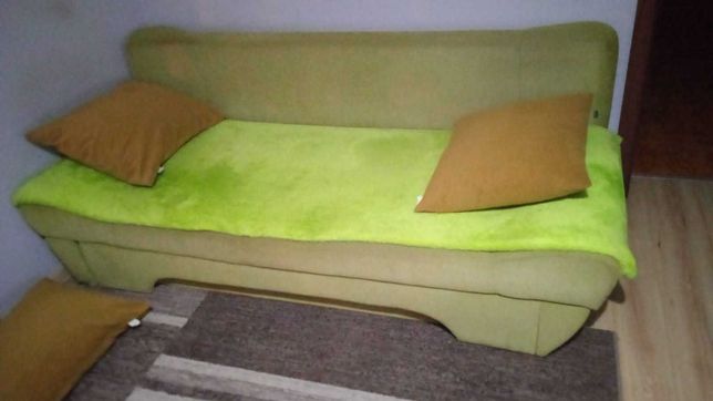 kanapa zielona używana ODDAM