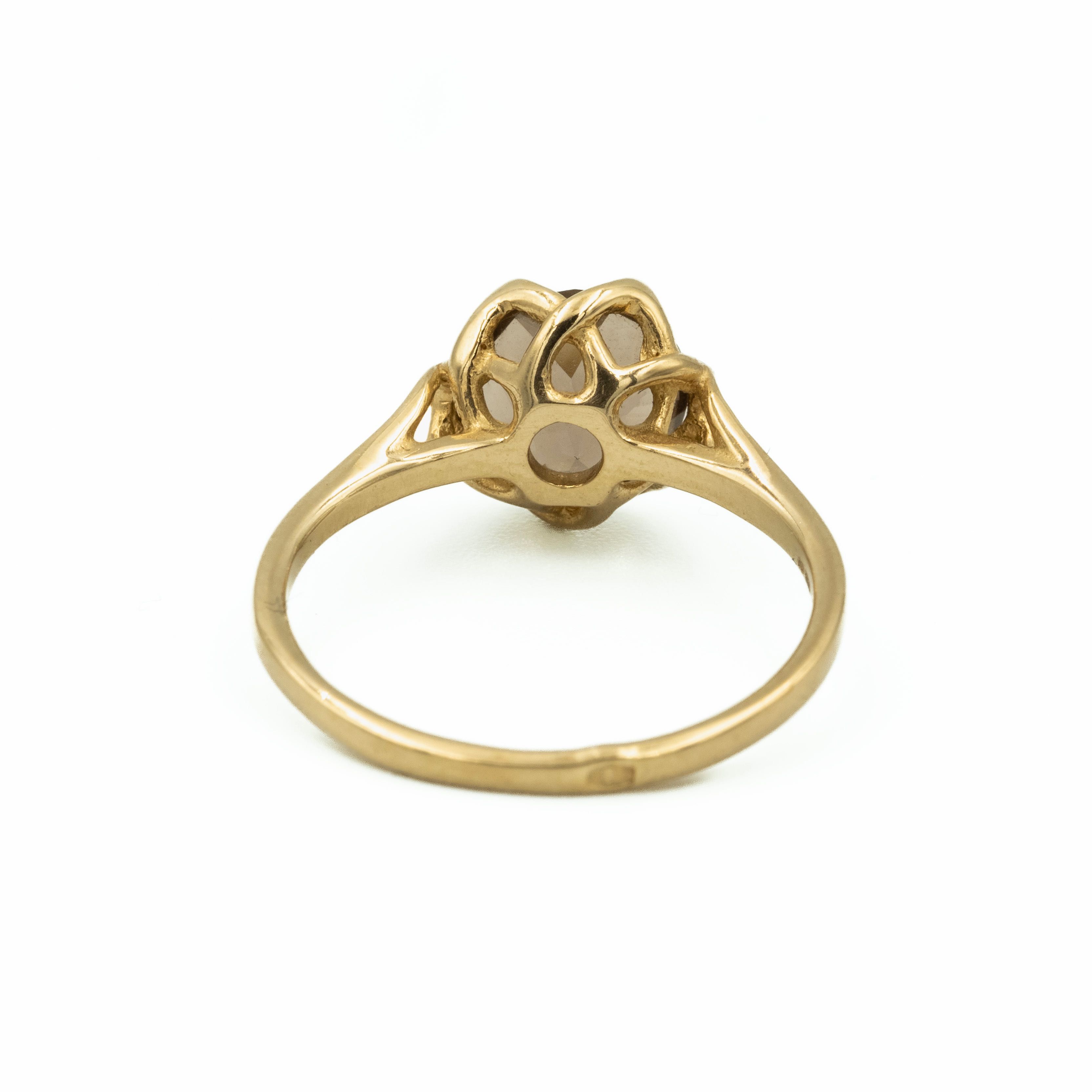 Złoty pierścionek firmy APART z kwarcem dymnym