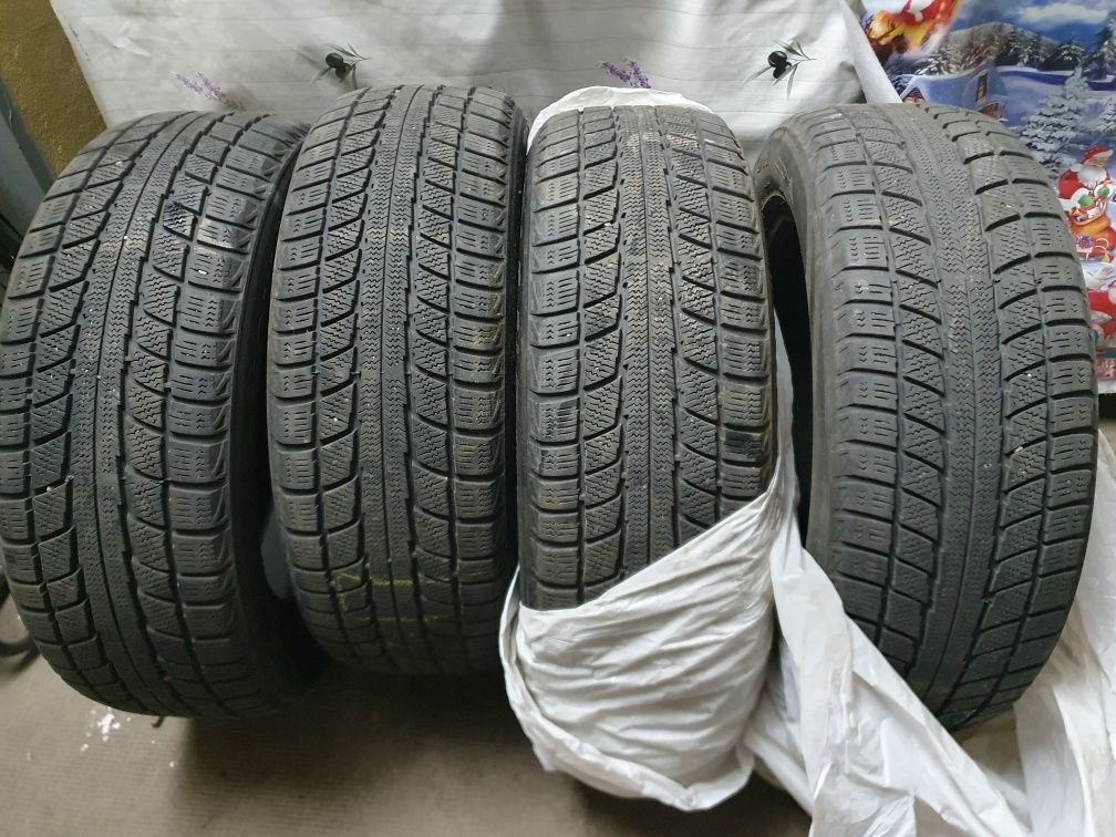 Резина 215/60 R17 Зимние 1400гр