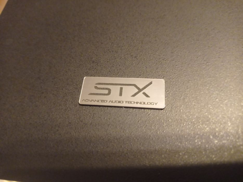 Głośniki podłogowe stx f-140n