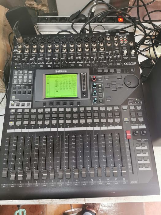 Mesa Mistura Yamanha 01V96I