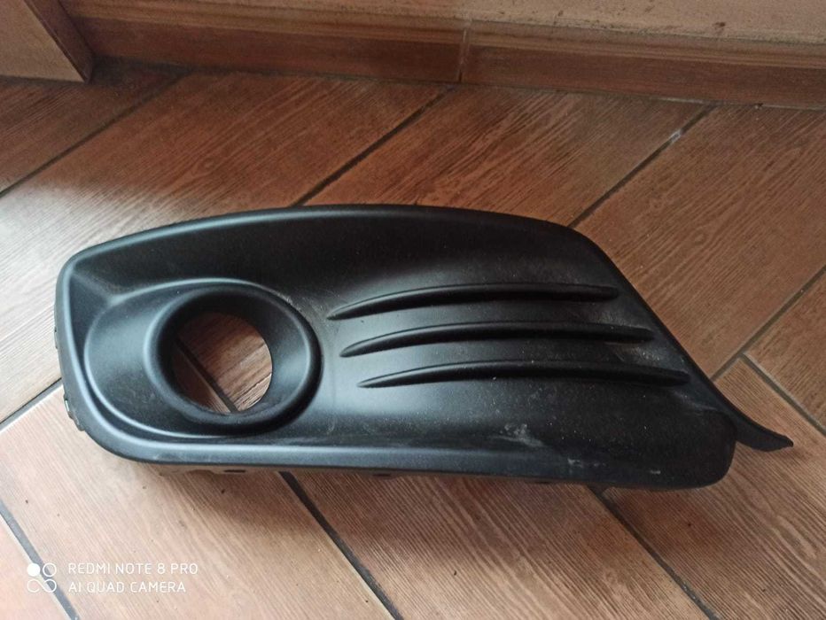 Renault megane III lift prawa oslowana halogenu przód zderzak nowa