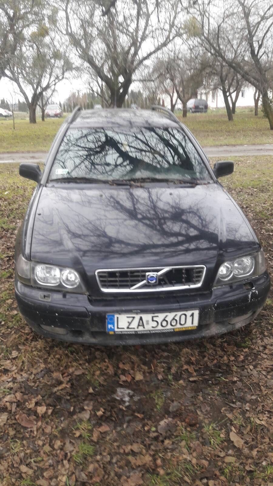 Продається машина на розбір запчастин Volvo V 40