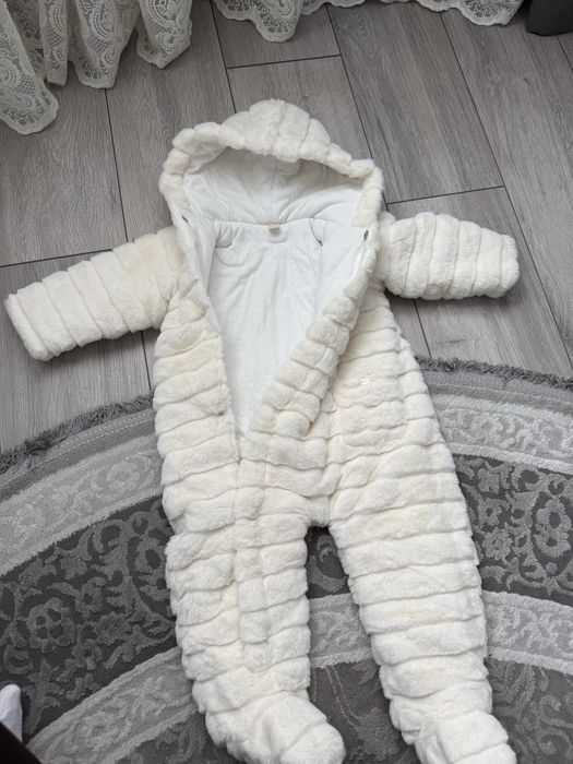 Куртка ,кофта ,шапки next,комбінезон h&m,zara