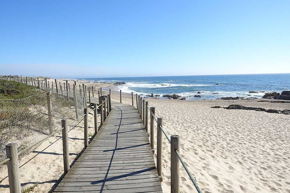 Apartamento T3 Duplex Madalena 100mts Praia