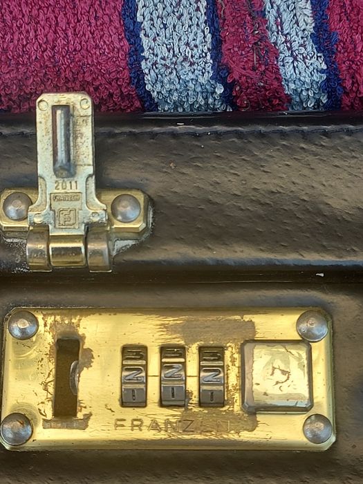 Stara Walizka neseser na szyfr czarny męski