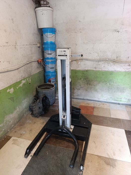 podnośnik do konserwacji marki Herkules spot lift