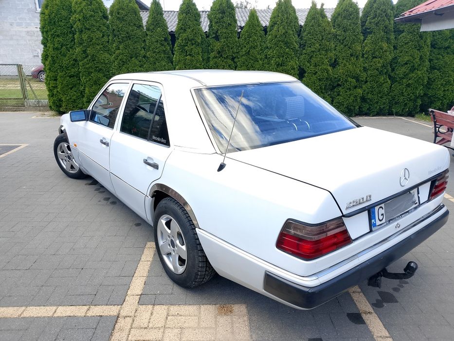 Sprzedam Mercedes W124 pojemnosc 2500 Diesel