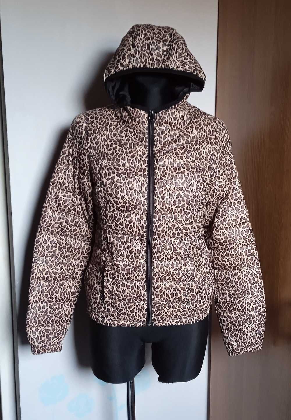 Kurtka w cętki z kapturem r. 36/38