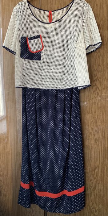 Платье шелковое с накидкой