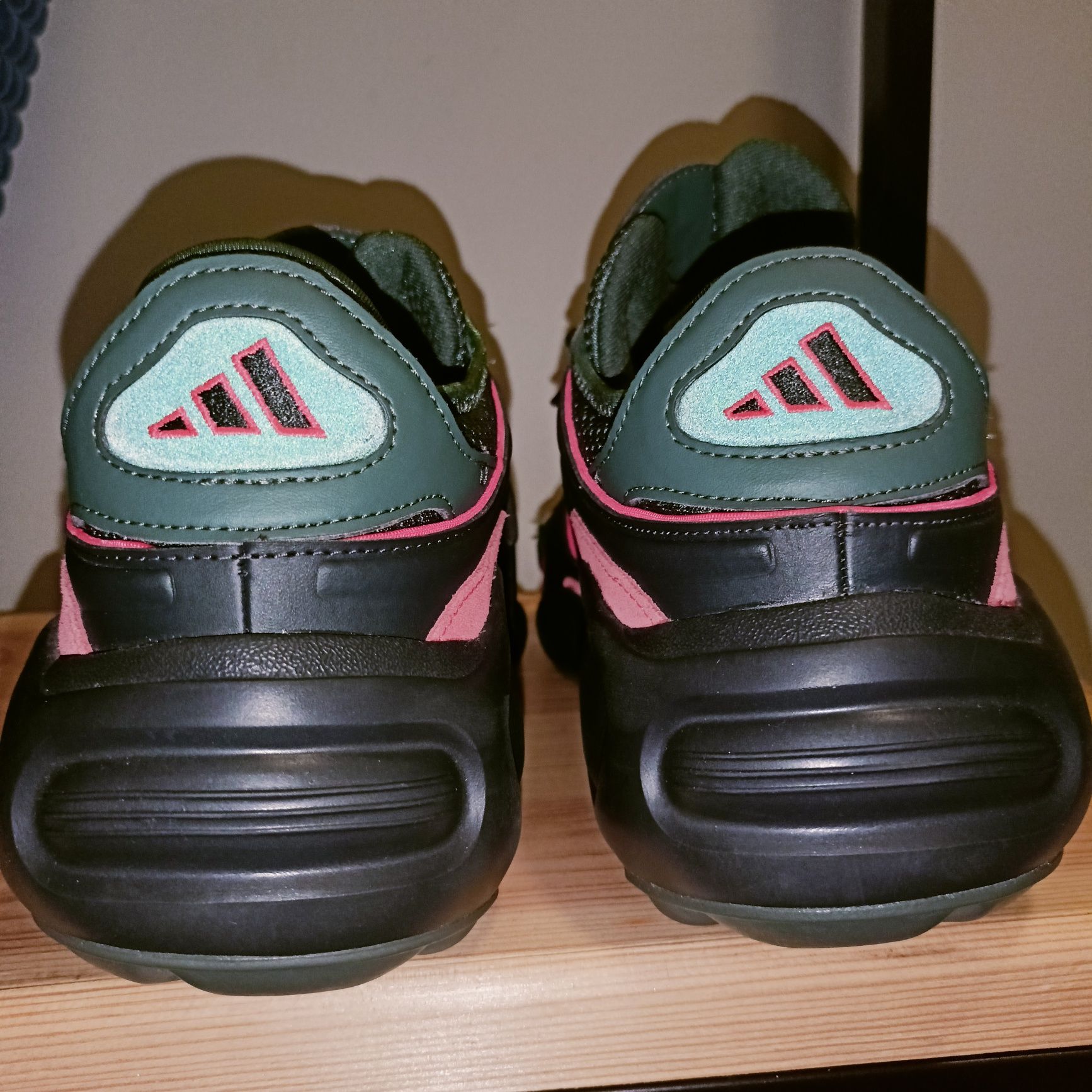 Adidas FYW S-97 Black/Red Кросівки снікерси Сникерсы кроссовки