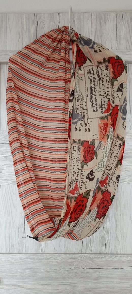 Marengo Fashion szal typu komin róże nuty  100% bawełna
