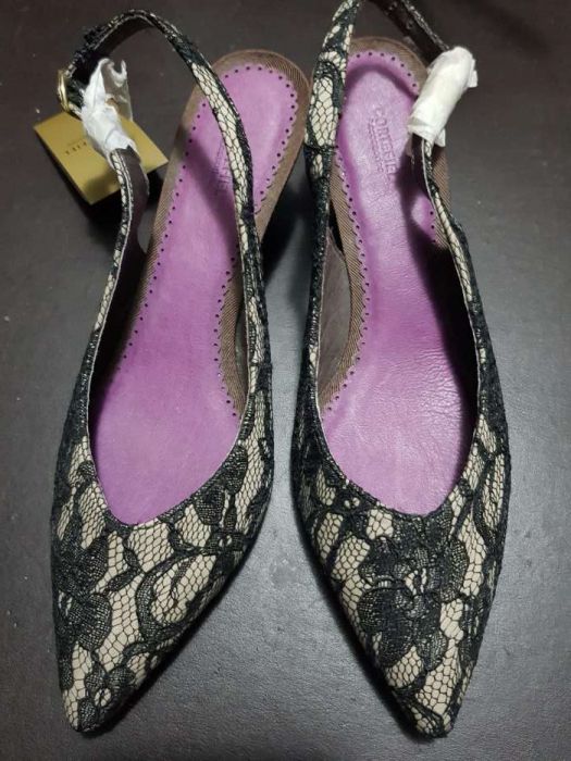 Novos - Sapatos Cortefiel Preto/Beje