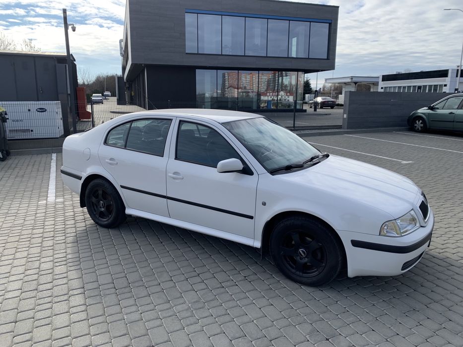 Skoda Octavia Tour 2009 1.6