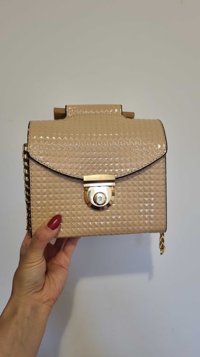 Torebka Mini Patent Beige beżowa lakierowana
