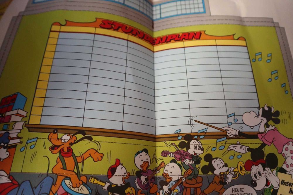 Stare komiksy Donald Myszka Miki Pluto B073001