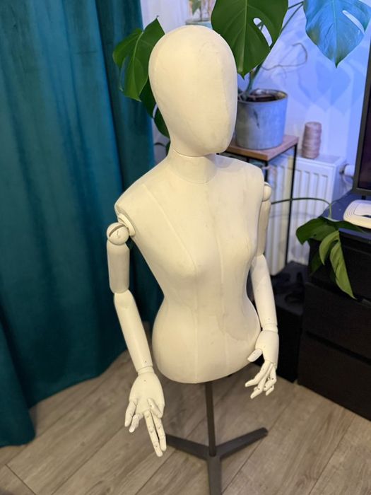 Manekin krawiecki zara ruchomy