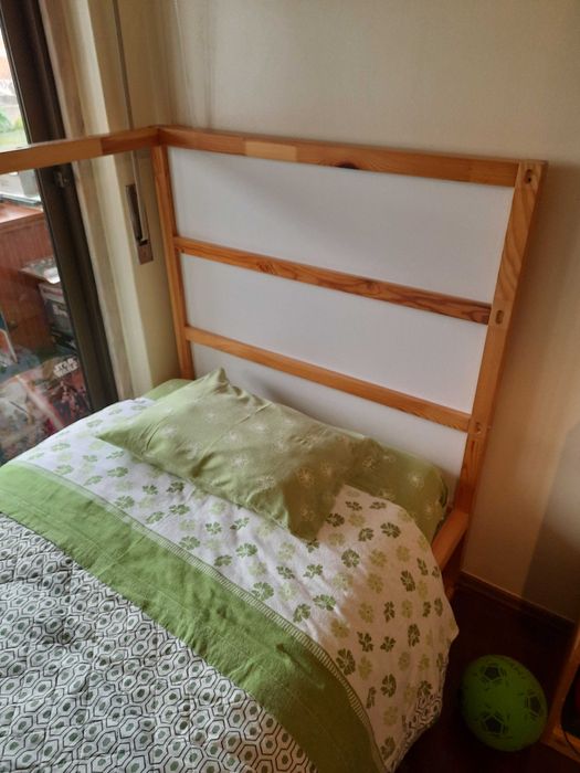 Cama de Solteiro + colchão IKEA