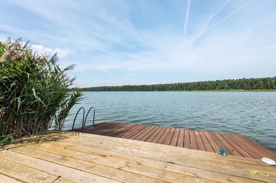 DOM z linią brzegową jeziora Agroturystyka Kominek Wypoczynek Poznań