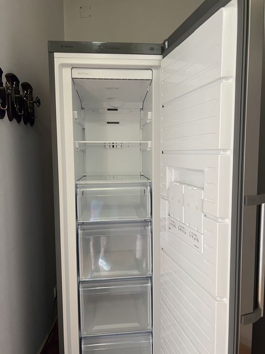 Congelador bosh Congelador de instalação livre 176 x 60 cm Look inox