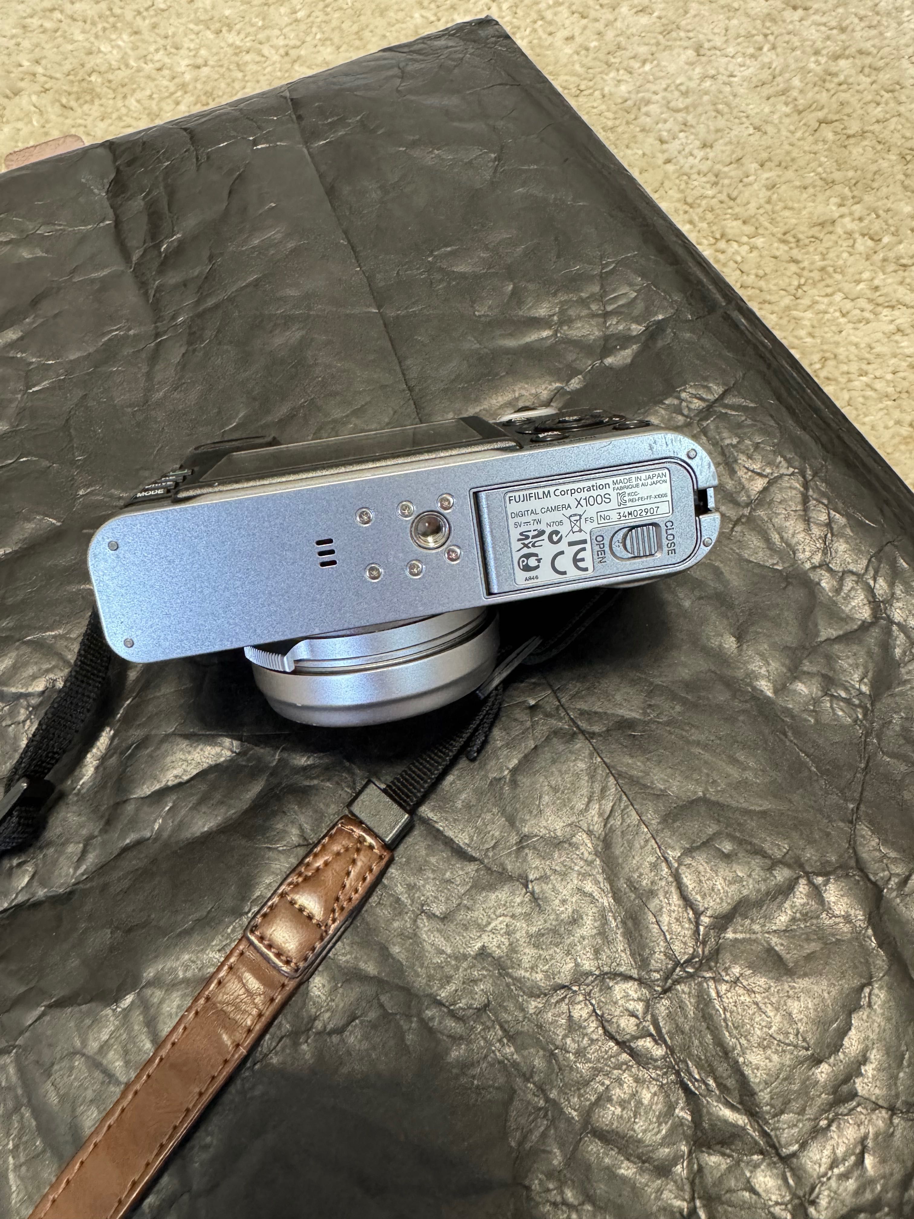 Fuji X100S w dobrym stanie technicznym
