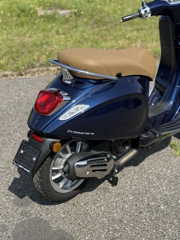 Nowy skuter VESPA Primavera 50 4T BLU