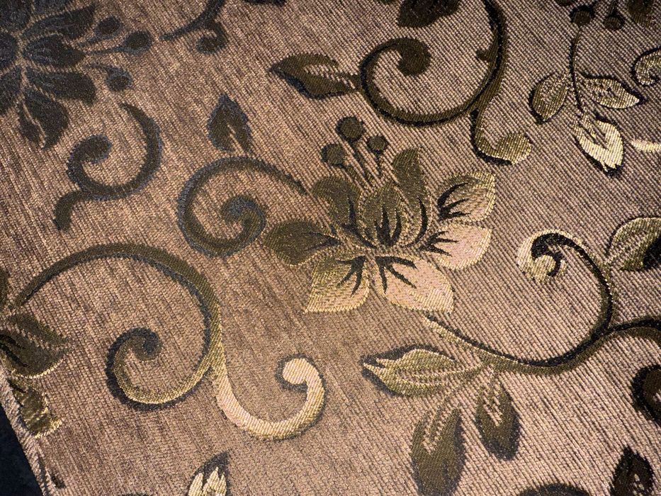 Золоте крісло для родини