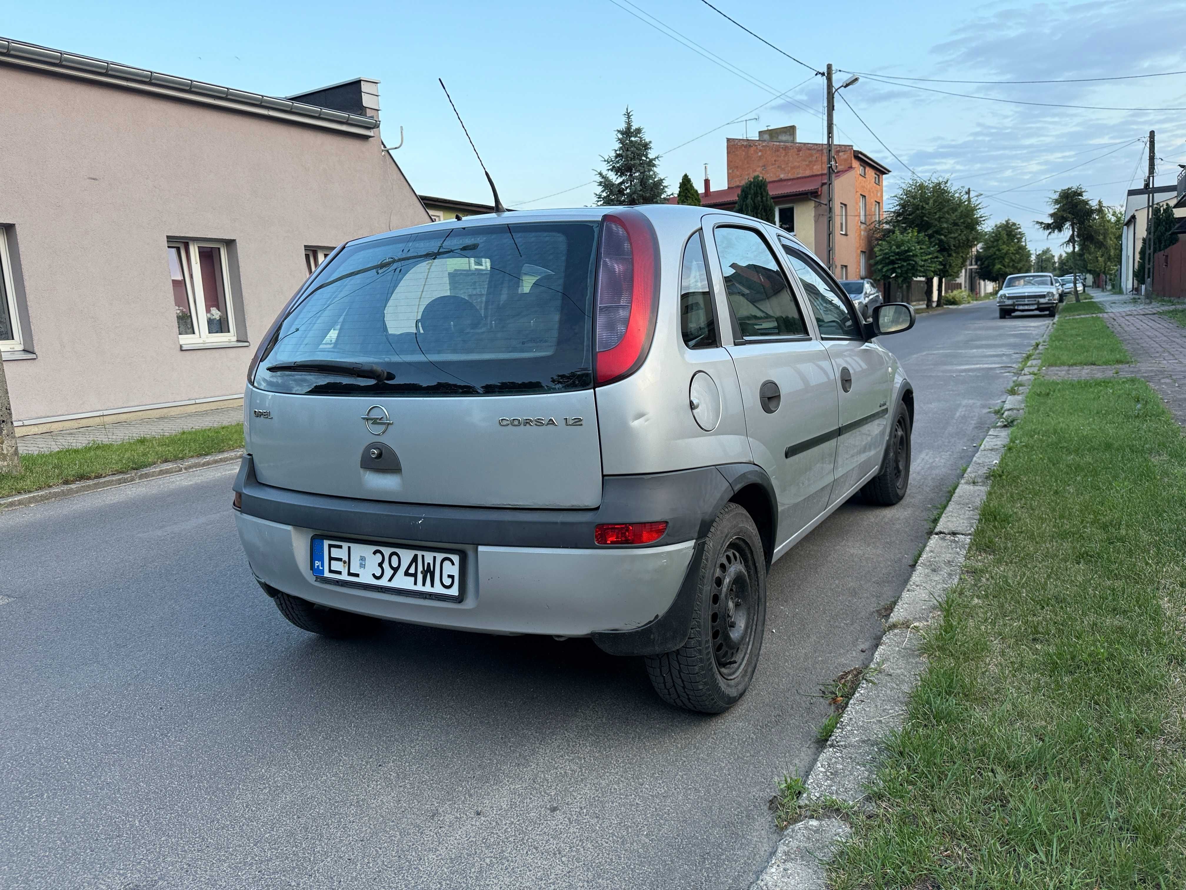 Opel Corsa 1.2 hatchback 5 Drzwi 2001r. HAK