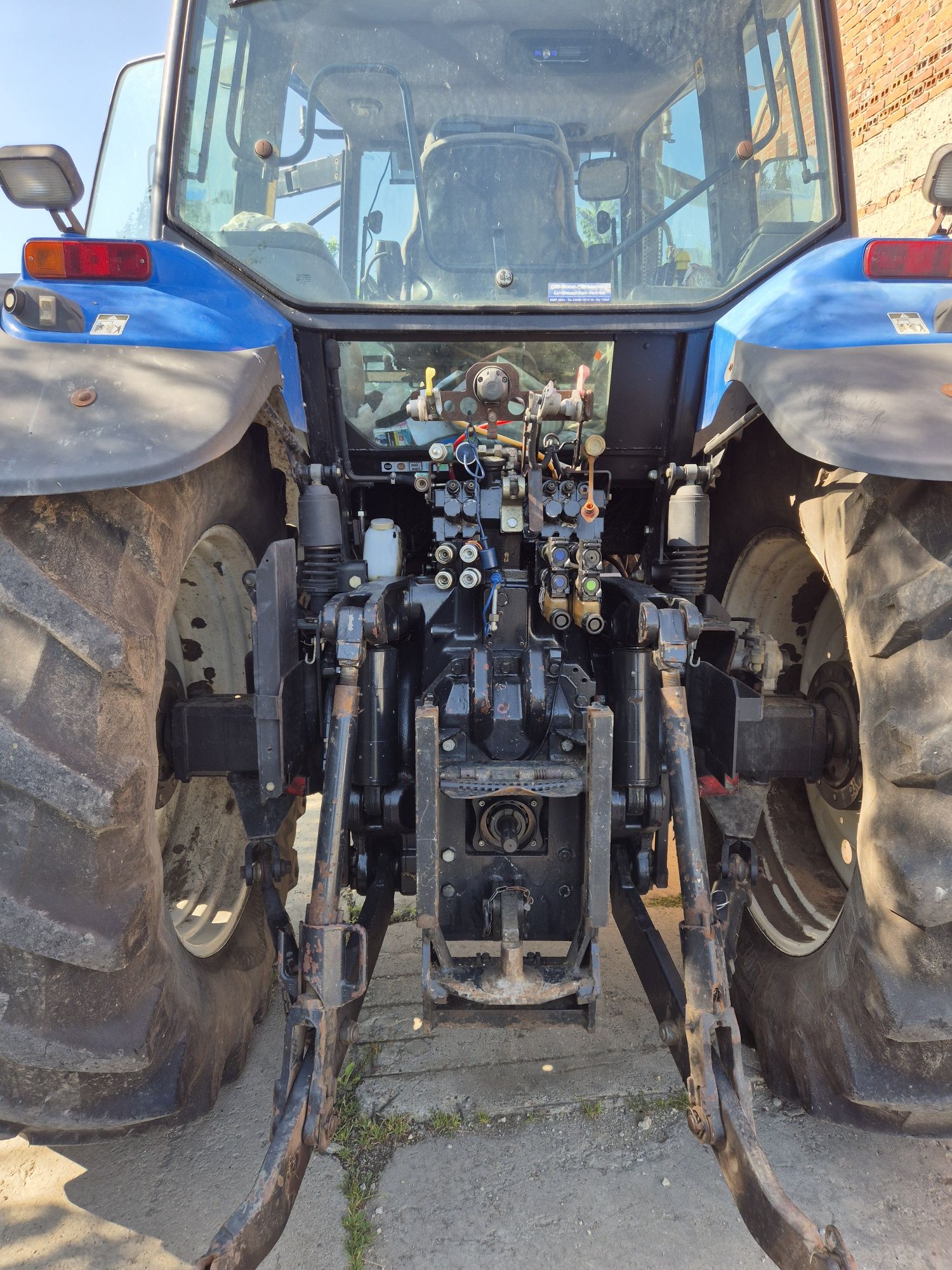 New Holland TM 175